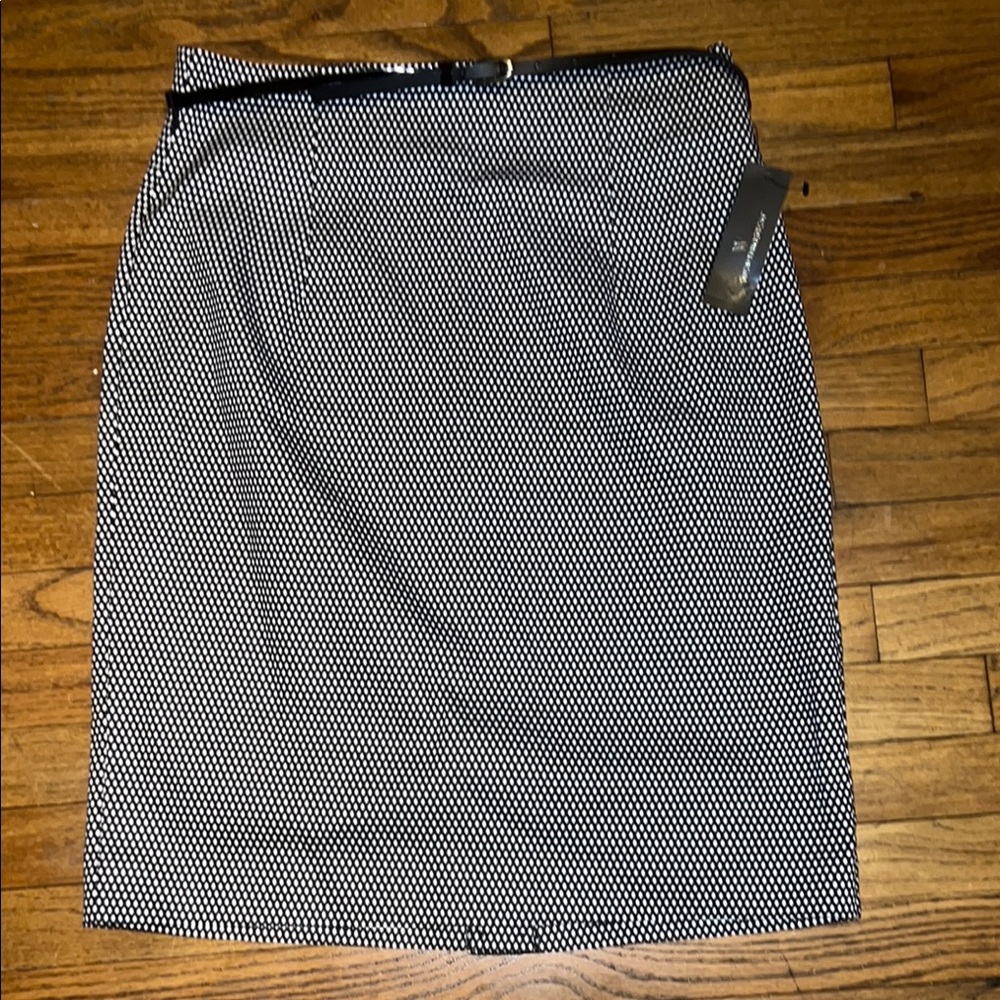 NWT Worthington Black and White lattice  Patterned Women's pencil skirt sz 10